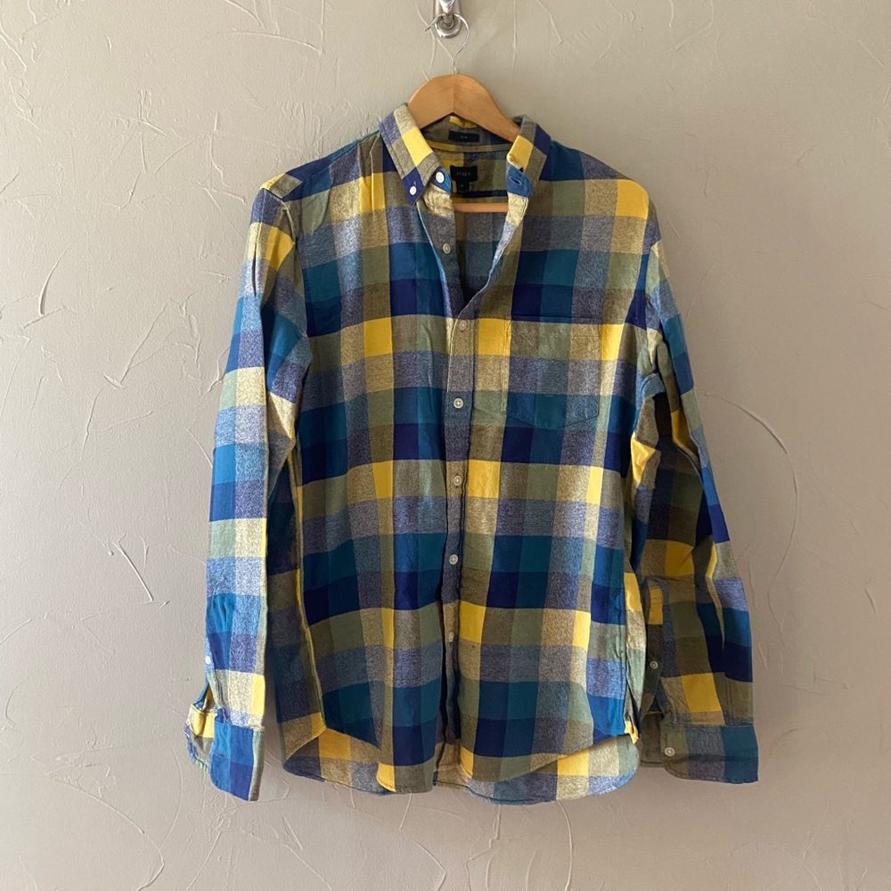 J. Crew Men’s Flannel slim fit size medium shirt